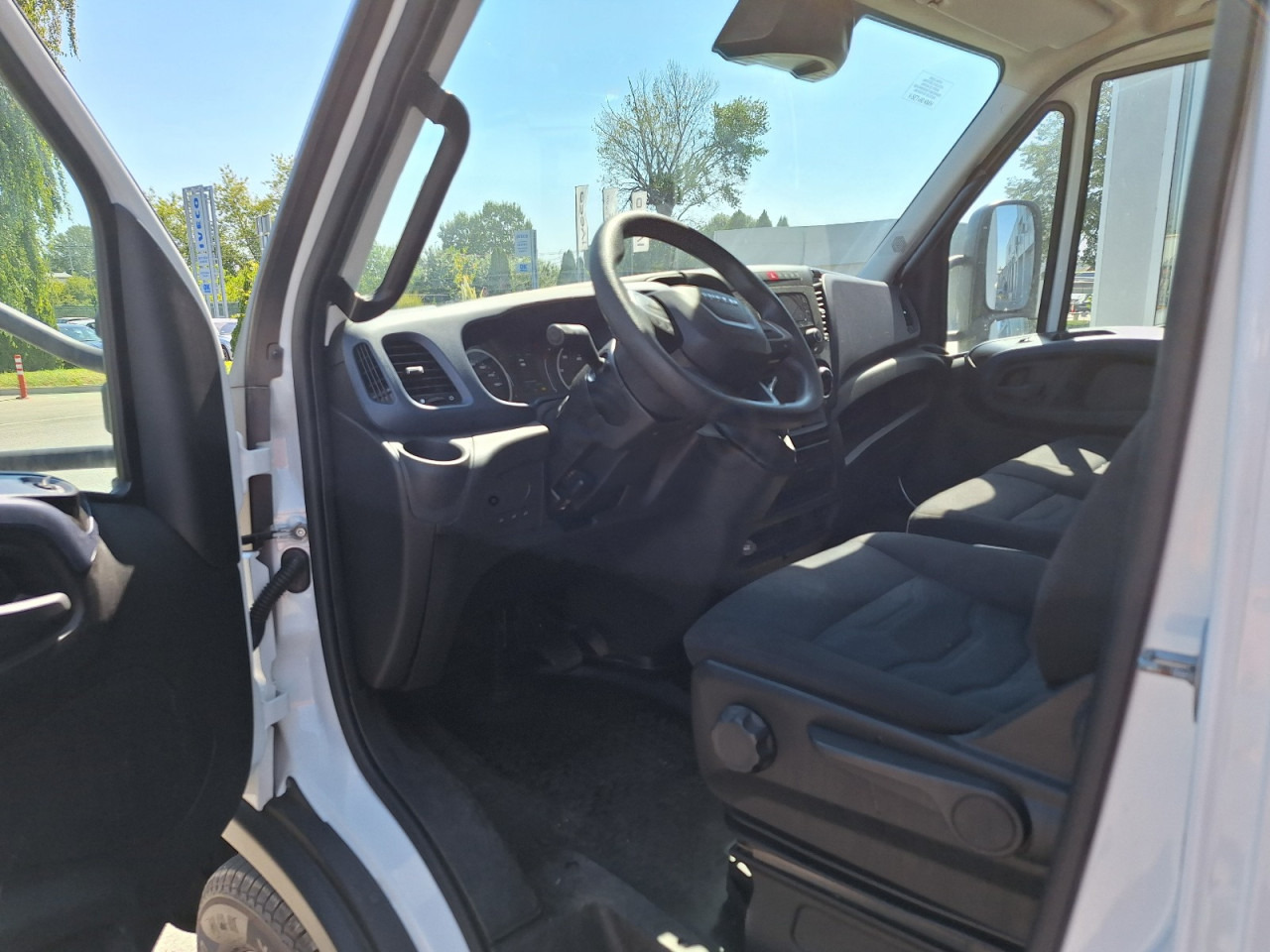 IVECO DAILY 72C18 A8 34m3 - Furgão: foto 3 IVECO DAILY 72C18 A8 34m3 - Furgão: foto 3