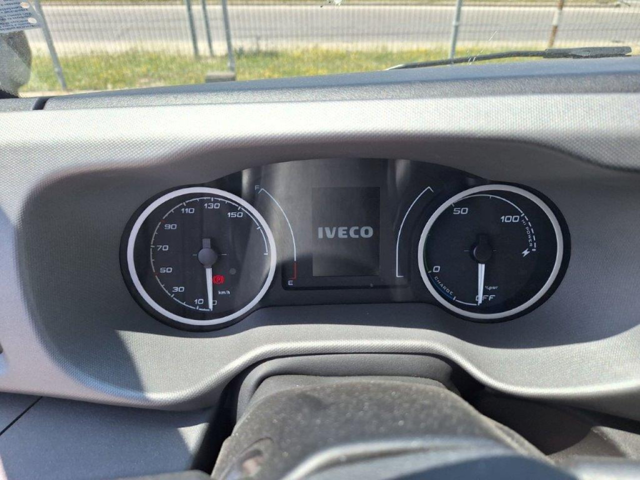 IVECO 35S14E/P - Furgão, Carrinha elétrica: foto 3 IVECO 35S14E/P - Furgão, Carrinha elétrica: foto 3