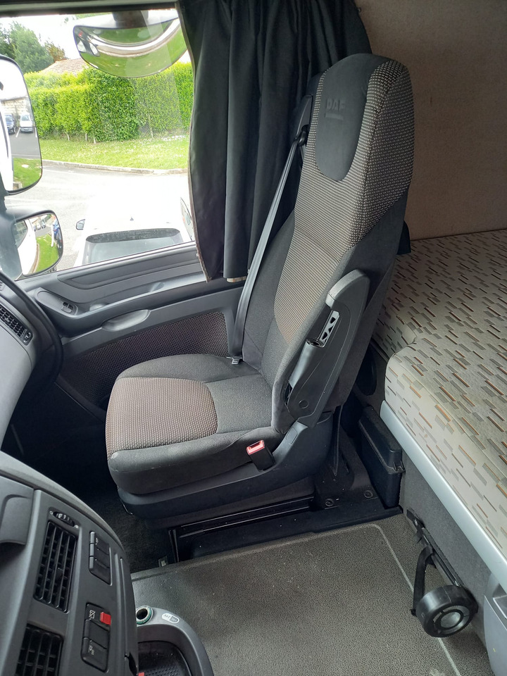 DAF XF - Tractor: foto 5 DAF XF - Tractor: foto 5