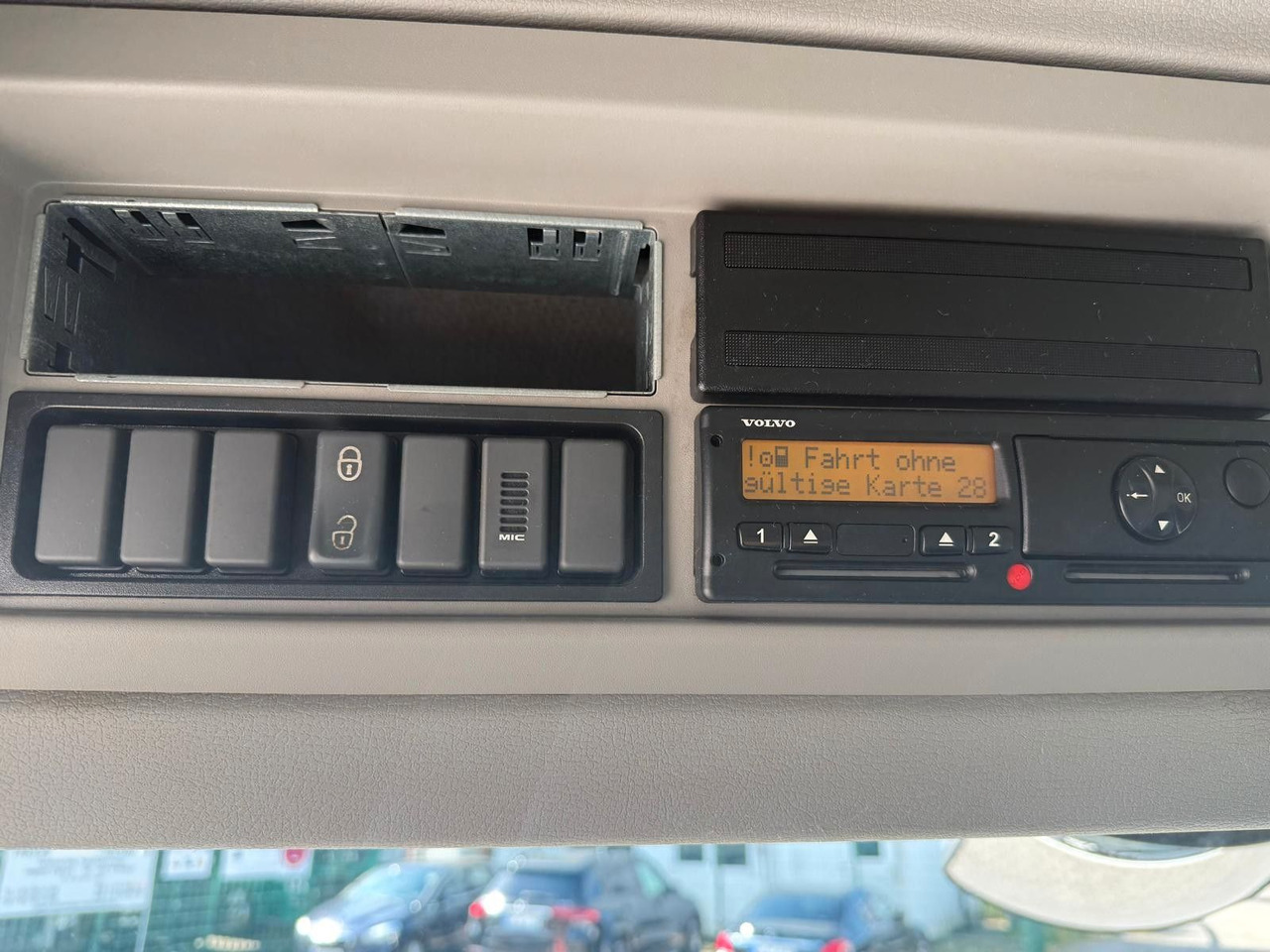 Camião frigorífico Volvo FL 240 Carrier Easy Cold+Hebebühne: foto 10