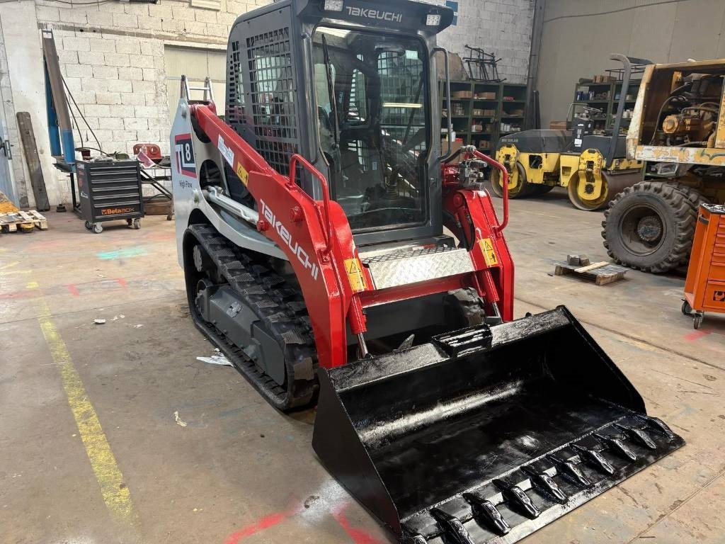 Takeuchi TL 8 - Mini pá carregadora: foto 2 Takeuchi TL 8 - Mini pá carregadora: foto 2