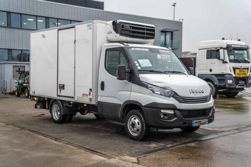 Iveco DAILY 35.180 +CARRIER + DHOLLANDIA - Carrinha frigorífica: foto 2 Iveco DAILY 35.180 +CARRIER + DHOLLANDIA - Carrinha frigorífica: foto 2