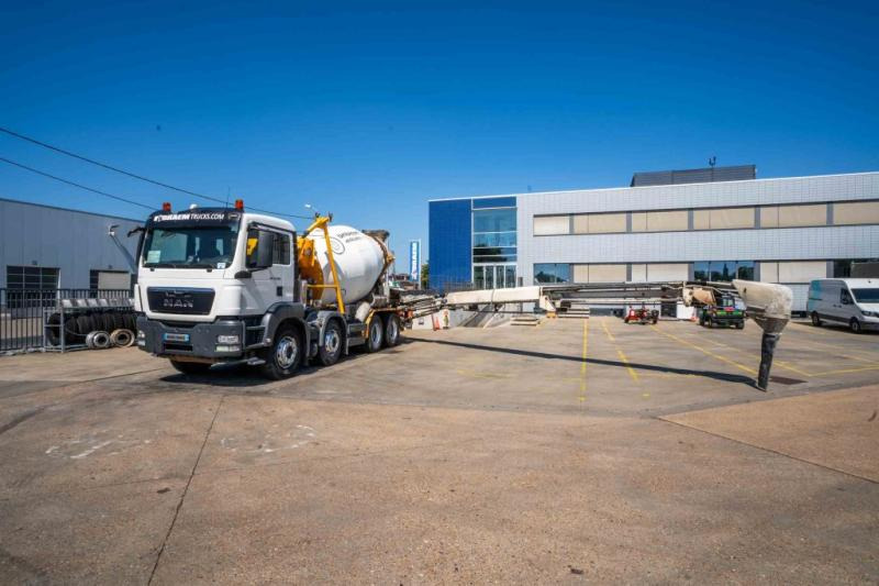 MAN TGS 32.360 BB+LIEBHERR+TAPIS THEAM TS 13m - Camião betoneira: foto 1 MAN TGS 32.360 BB+LIEBHERR+TAPIS THEAM TS 13m - Camião betoneira: foto 1