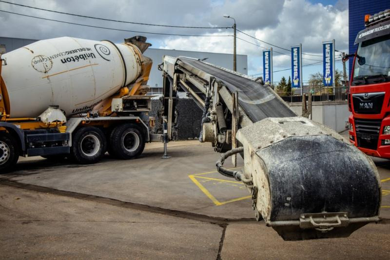 MAN TGS 32.400BB+LIEBHERR 8M³+BAND/TAPIS 16m - Camião betoneira: foto 5 MAN TGS 32.400BB+LIEBHERR 8M³+BAND/TAPIS 16m - Camião betoneira: foto 5