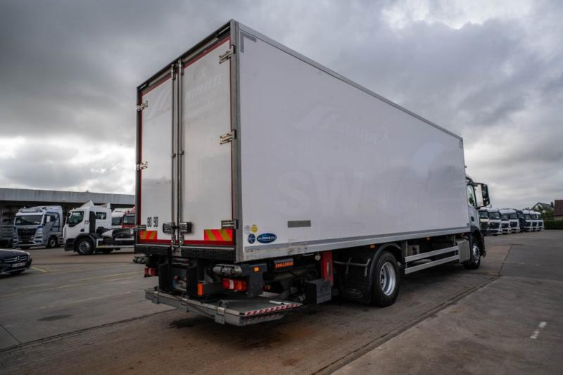 Mercedes ANTOS 1833 L +CARRIER SUPRA MULTI 1250Mt+DHOLLANDIA 2.5T. - Camião frigorífico: foto 4 Mercedes ANTOS 1833 L +CARRIER SUPRA MULTI 1250Mt+DHOLLANDIA 2.5T. - Camião frigorífico: foto 4