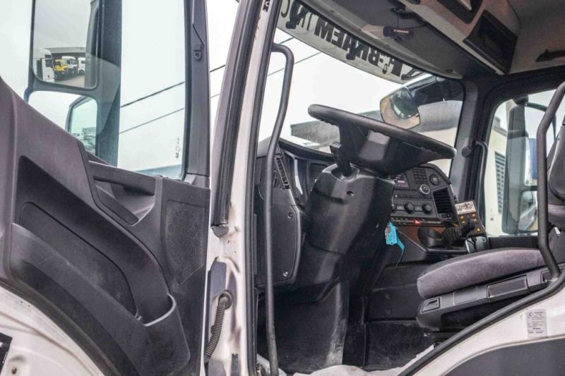 Camião betoneira Mercedes AROCS 3236 BB+LIEBHERR 9M3: foto 10