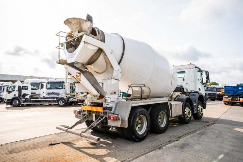 Mercedes AROCS 3240 BB+STETTER 9m3 - Camião betoneira: foto 4 Mercedes AROCS 3240 BB+STETTER 9m3 - Camião betoneira: foto 4