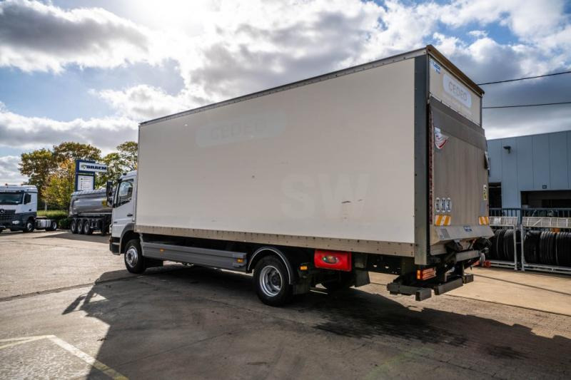 Mercedes ATEGO 1222 + D'HOLLANDIA 1.5T - Camião furgão: foto 5 Mercedes ATEGO 1222 + D'HOLLANDIA 1.5T - Camião furgão: foto 5