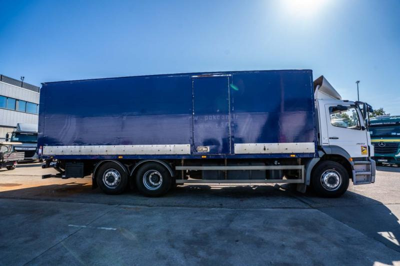 Mercedes AXOR 2533 -6X2 - Camião furgão: foto 3 Mercedes AXOR 2533 -6X2 - Camião furgão: foto 3