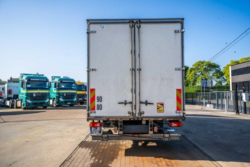Renault D WIDE 250 (16T)DXI +DHOLLANDIA - Camião furgão: foto 5 Renault D WIDE 250 (16T)DXI +DHOLLANDIA - Camião furgão: foto 5