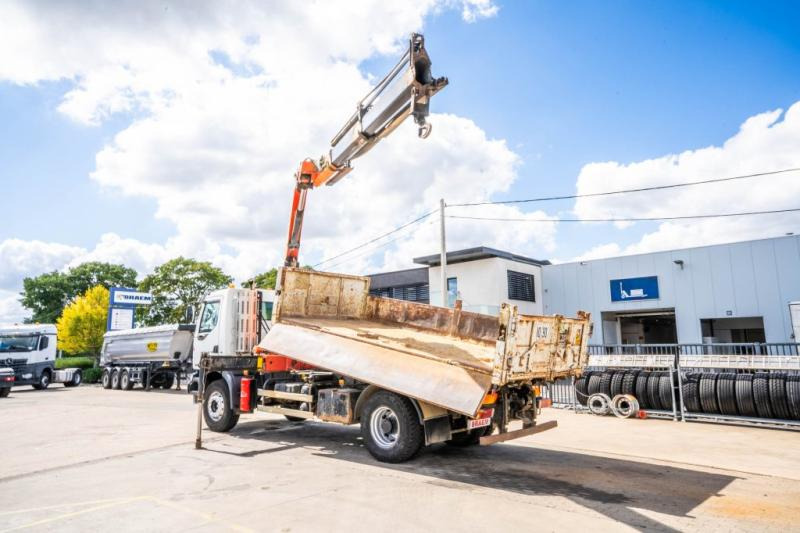 Renault KERAX 320 DCI +BIBENNE+PALFINGER 12Ton/m/2 EXT. - Camião basculante, Camião grua: foto 5 Renault KERAX 320 DCI +BIBENNE+PALFINGER 12Ton/m/2 EXT. - Camião basculante, Camião grua: foto 5