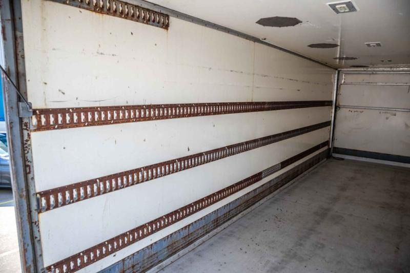 Camião frigorífico Renault MIDLUM 280DXI+POUSSIN/CHICKEN/KUIKEN/KÛKEN: foto 8