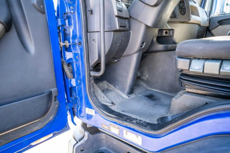 Camião de lona Renault PREMIUM 270 DXI +DHOLLANDIA: foto 10