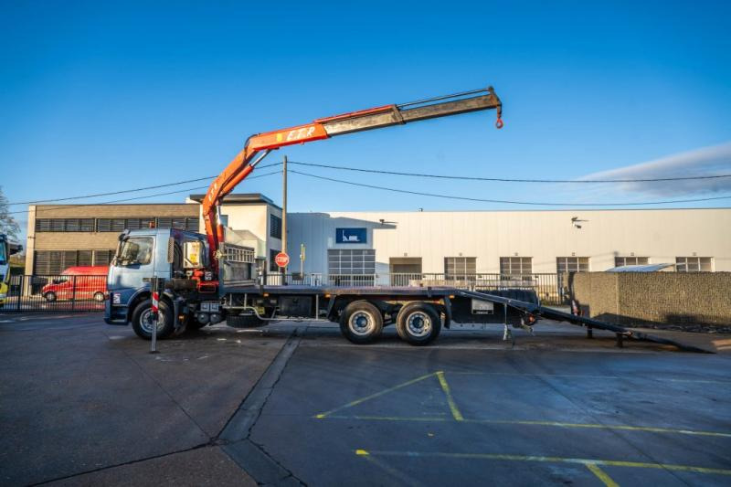 Caminhão reboque Volvo FM 300-6x2+FASSI 19t/m + 2EXT: foto 6