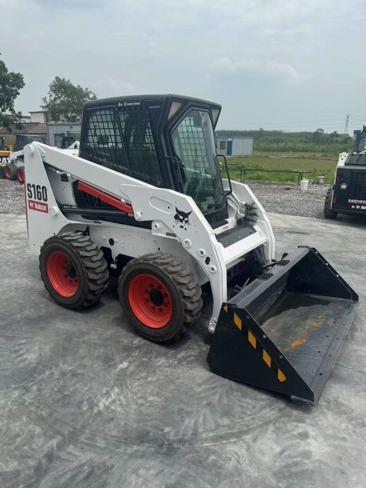Bobcat S 160 - Mini pá carregadora: foto 2 Bobcat S 160 - Mini pá carregadora: foto 2