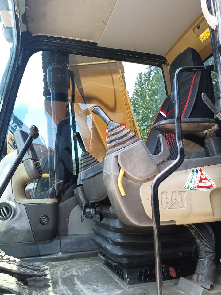 CAT 320 D2 - Escavadora de rastos: foto 4 CAT 320 D2 - Escavadora de rastos: foto 4
