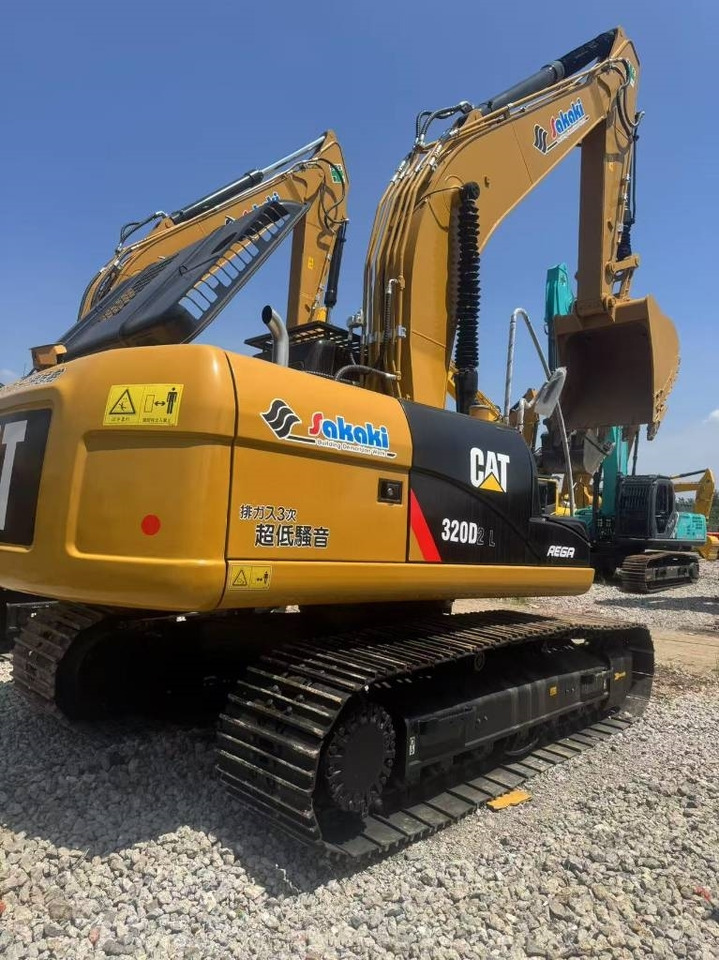 CAT 320d2 - Escavadora de rastos: foto 1 CAT 320d2 - Escavadora de rastos: foto 1