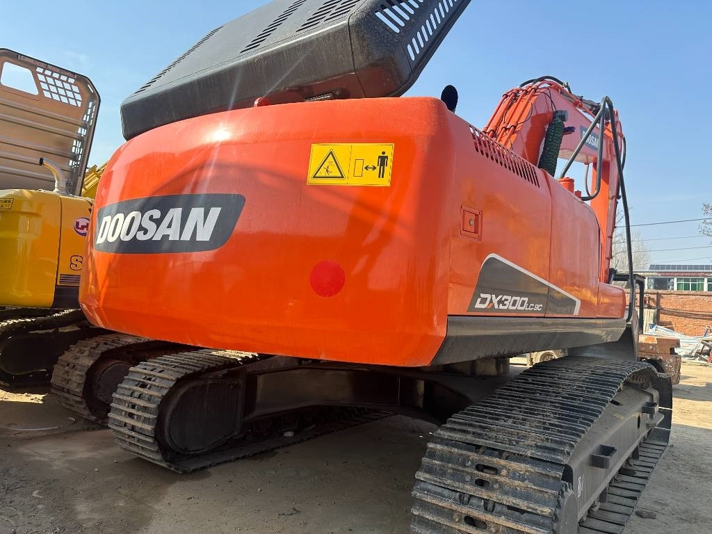Doosan DX 300 - Escavadora de rastos: foto 4 Doosan DX 300 - Escavadora de rastos: foto 4