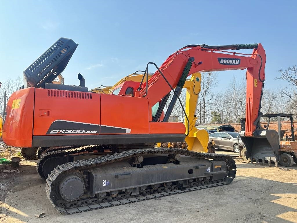Doosan DX 300 - Escavadora de rastos: foto 1 Doosan DX 300 - Escavadora de rastos: foto 1