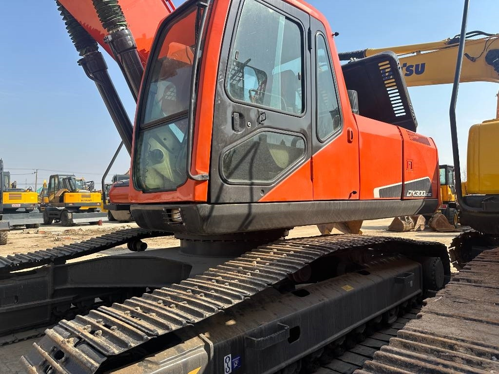 Doosan DX 300 - Escavadora de rastos: foto 3 Doosan DX 300 - Escavadora de rastos: foto 3