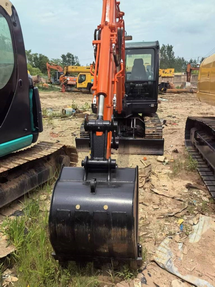 Doosan DX 60 - Escavadora de rastos: foto 1 Doosan DX 60 - Escavadora de rastos: foto 1