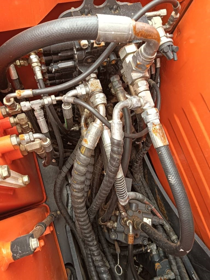 Doosan DX 75 - Escavadora de rastos: foto 5 Doosan DX 75 - Escavadora de rastos: foto 5