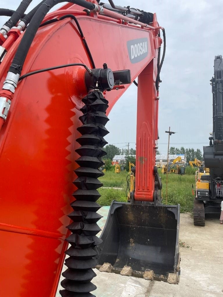 Doosan DX225LCA  - Escavadora de rastos: foto 5 Doosan DX225LCA  - Escavadora de rastos: foto 5