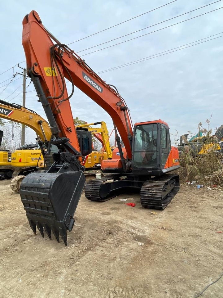 Doosan dx150 - Escavadora de rastos: foto 2 Doosan dx150 - Escavadora de rastos: foto 2