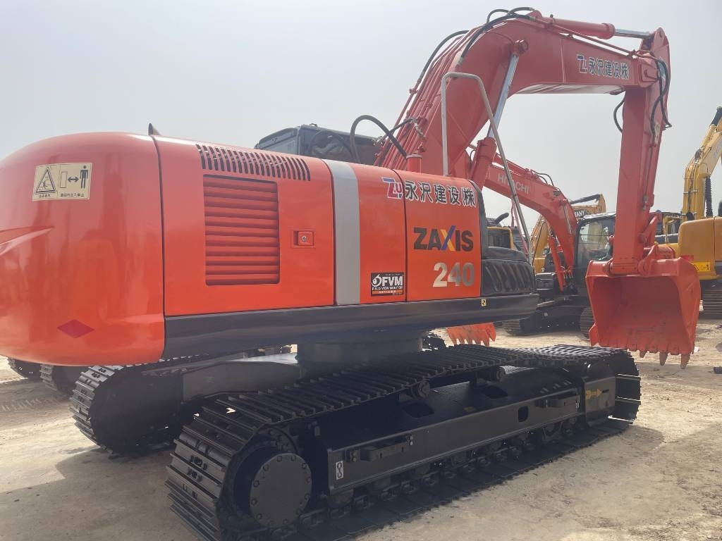 Escavadora de rastos Hitachi ZX 240: foto 10