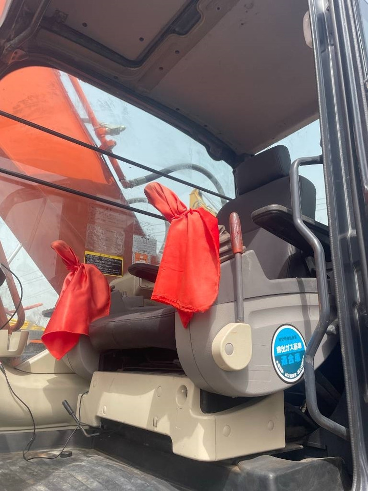 Hitachi ZX 240 - Escavadora de rastos: foto 4 Hitachi ZX 240 - Escavadora de rastos: foto 4