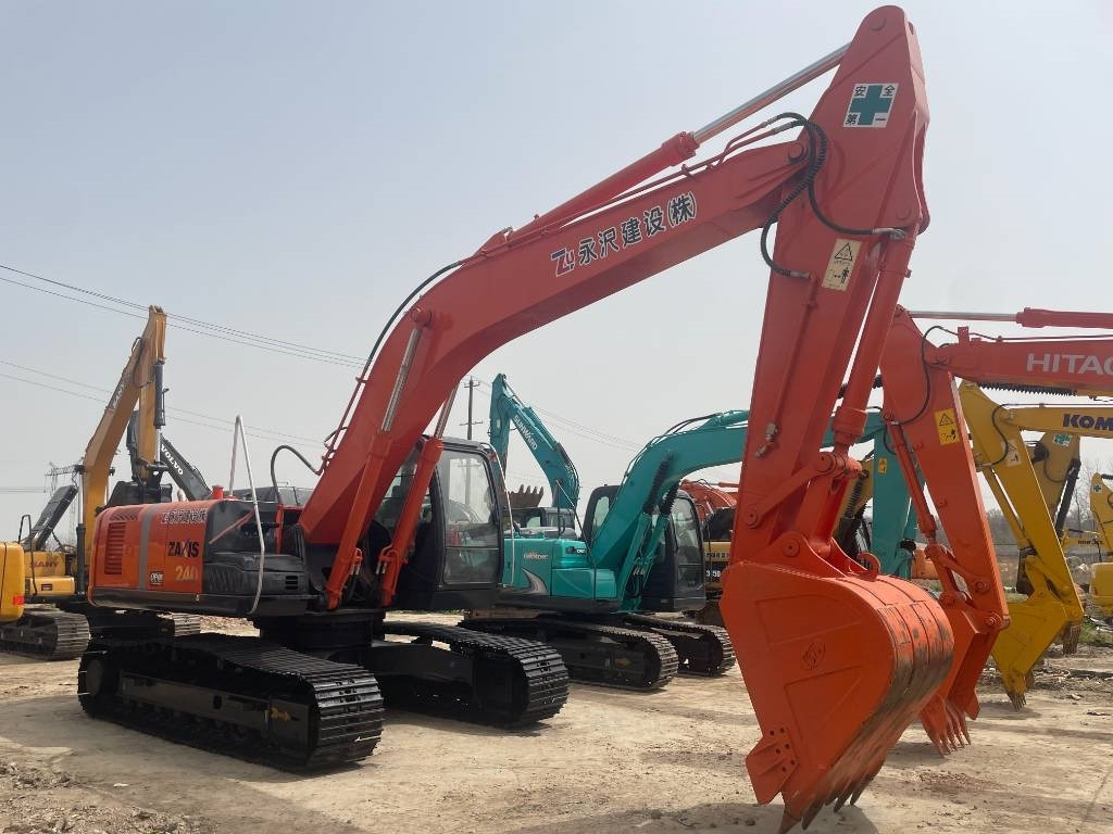 Escavadora de rastos Hitachi ZX 240: foto 9