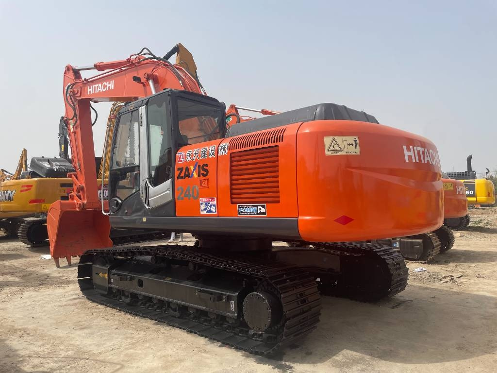 Hitachi ZX 240 - Escavadora de rastos: foto 1 Hitachi ZX 240 - Escavadora de rastos: foto 1