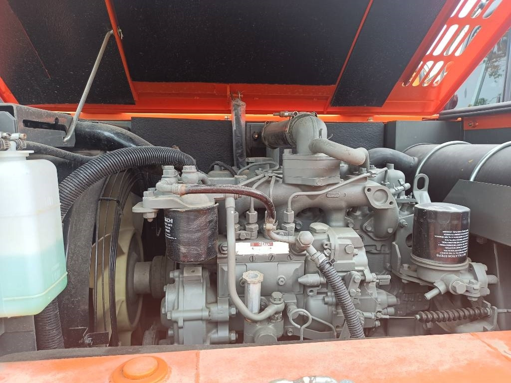 Hitachi ZX 60 - Escavadora de rastos: foto 4 Hitachi ZX 60 - Escavadora de rastos: foto 4