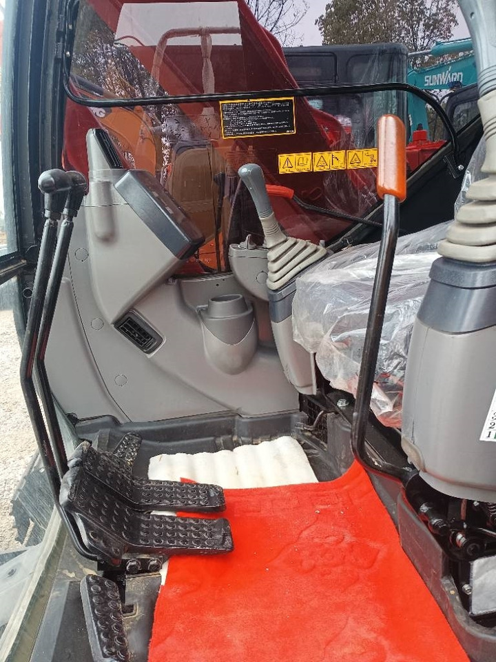 Hitachi ZX 70 - Mini escavadeira: foto 4 Hitachi ZX 70 - Mini escavadeira: foto 4