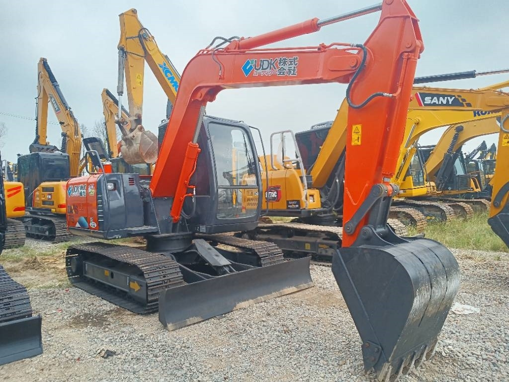 Hitachi ZX 70 - Mini escavadeira: foto 2 Hitachi ZX 70 - Mini escavadeira: foto 2