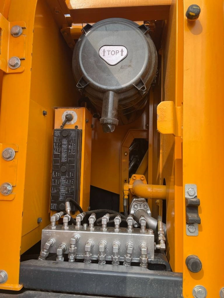 Hyundai 225LC-9S - Escavadora de rastos: foto 3 Hyundai 225LC-9S - Escavadora de rastos: foto 3