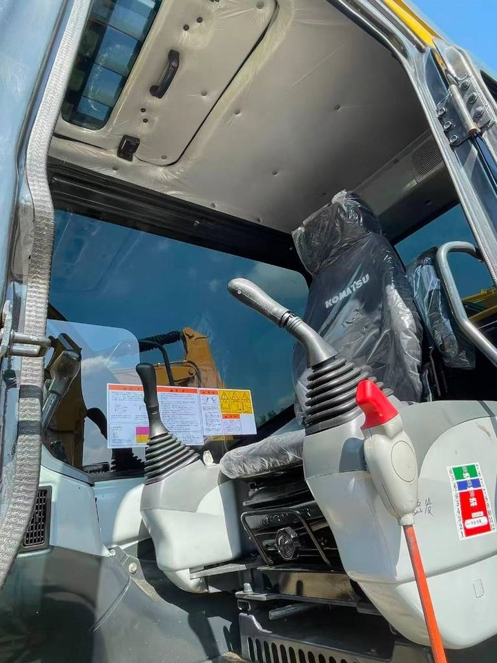 Komatsu PC 130  - Escavadora de rastos: foto 4 Komatsu PC 130  - Escavadora de rastos: foto 4