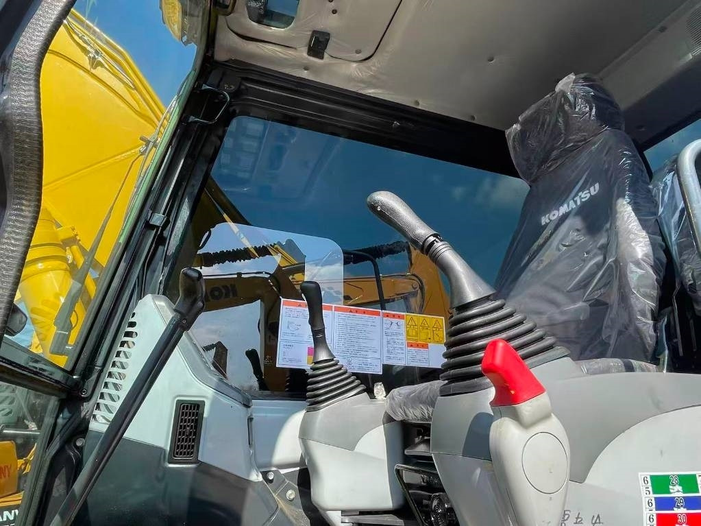 Komatsu PC 130  - Escavadora de rastos: foto 2 Komatsu PC 130  - Escavadora de rastos: foto 2