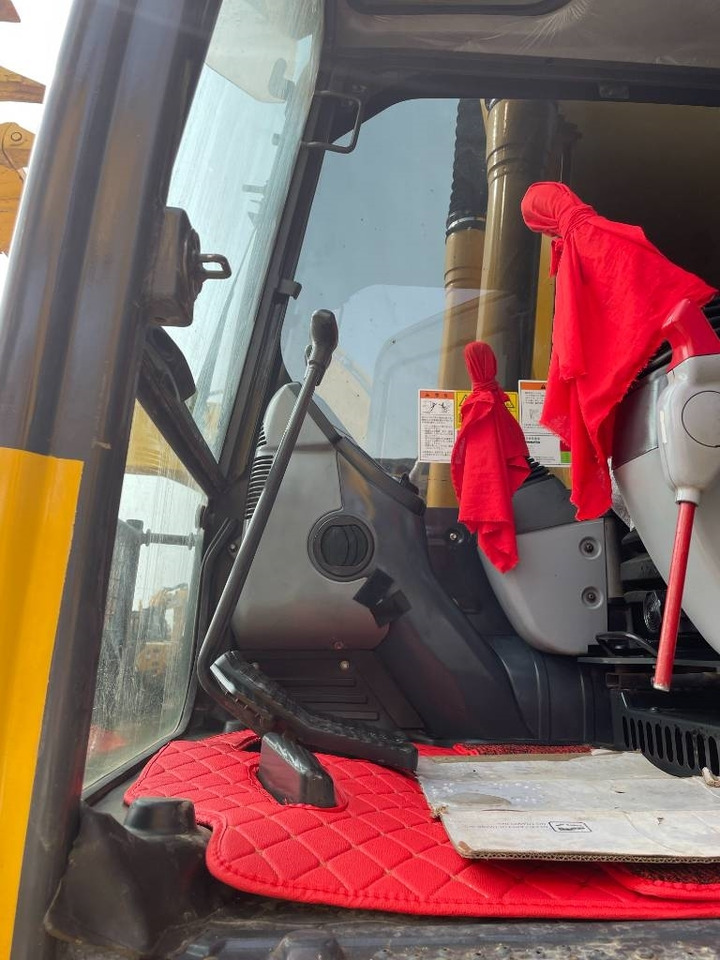 Komatsu PC 200  - Escavadora de rastos: foto 4 Komatsu PC 200  - Escavadora de rastos: foto 4