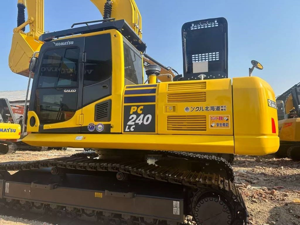 Komatsu PC 240 - Escavadora de rastos: foto 5 Komatsu PC 240 - Escavadora de rastos: foto 5