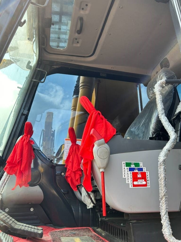 Komatsu PC 240 LC - Escavadora de rastos: foto 4 Komatsu PC 240 LC - Escavadora de rastos: foto 4