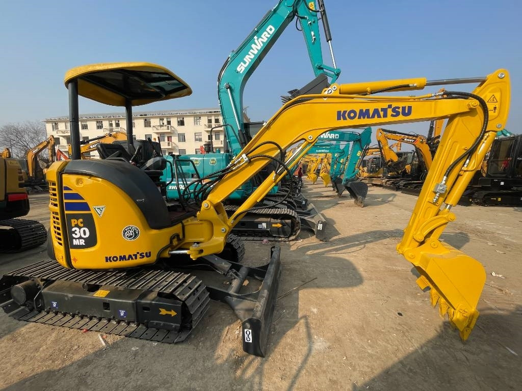 Komatsu PC 30 - Escavadora de rastos: foto 1 Komatsu PC 30 - Escavadora de rastos: foto 1
