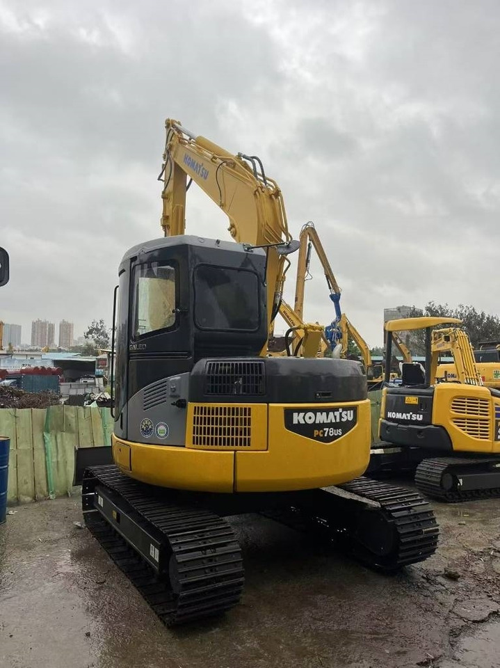 Komatsu PC 78 - Escavadora de rastos: foto 1 Komatsu PC 78 - Escavadora de rastos: foto 1