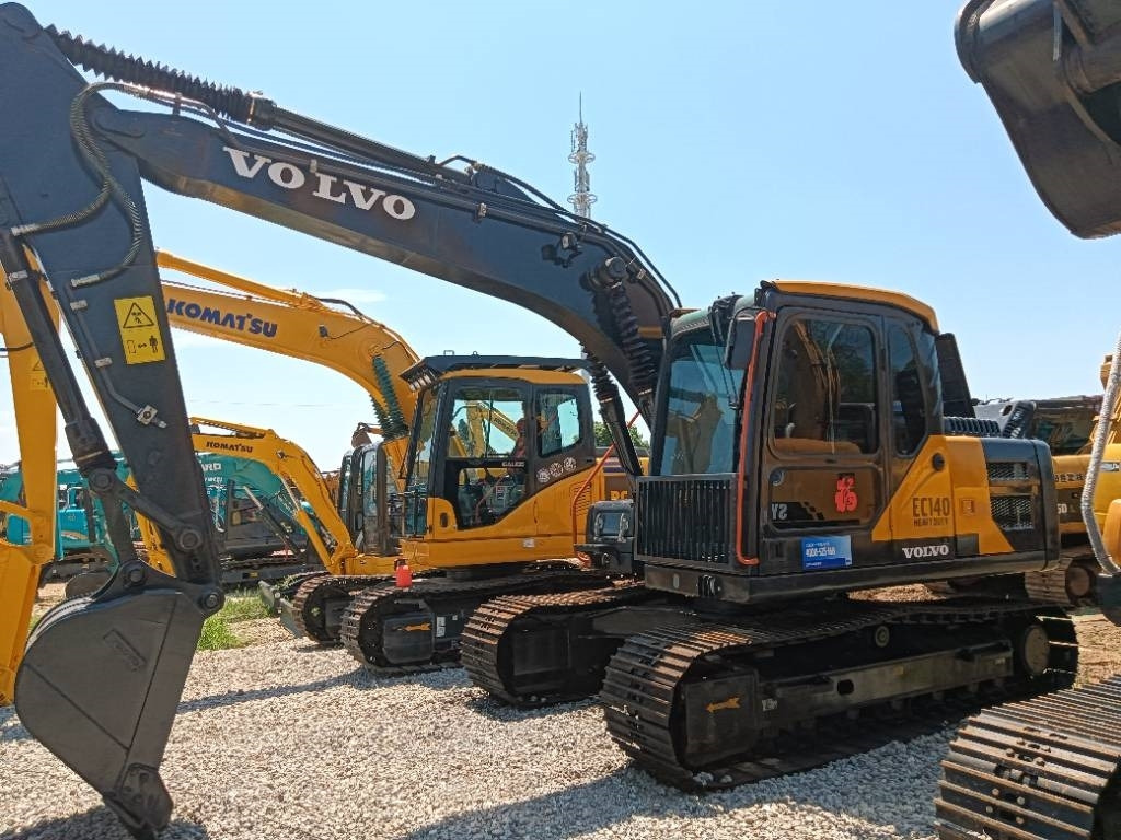 Volvo EC140 - Escavadora de rastos: foto 1 Volvo EC140 - Escavadora de rastos: foto 1