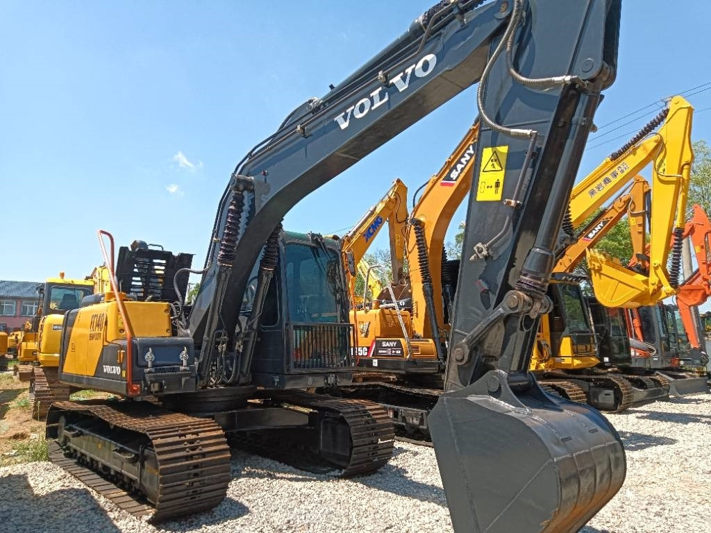 Volvo EC140 - Escavadora de rastos: foto 4 Volvo EC140 - Escavadora de rastos: foto 4