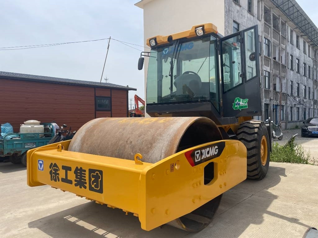 Compactador XCMG XS 223 J: foto 8