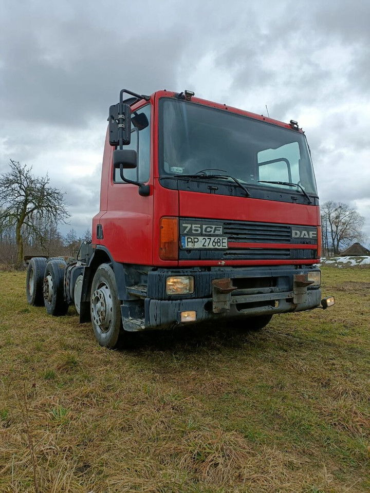 DAF CF 75.250 - Camião chassi: foto 2 DAF CF 75.250 - Camião chassi: foto 2