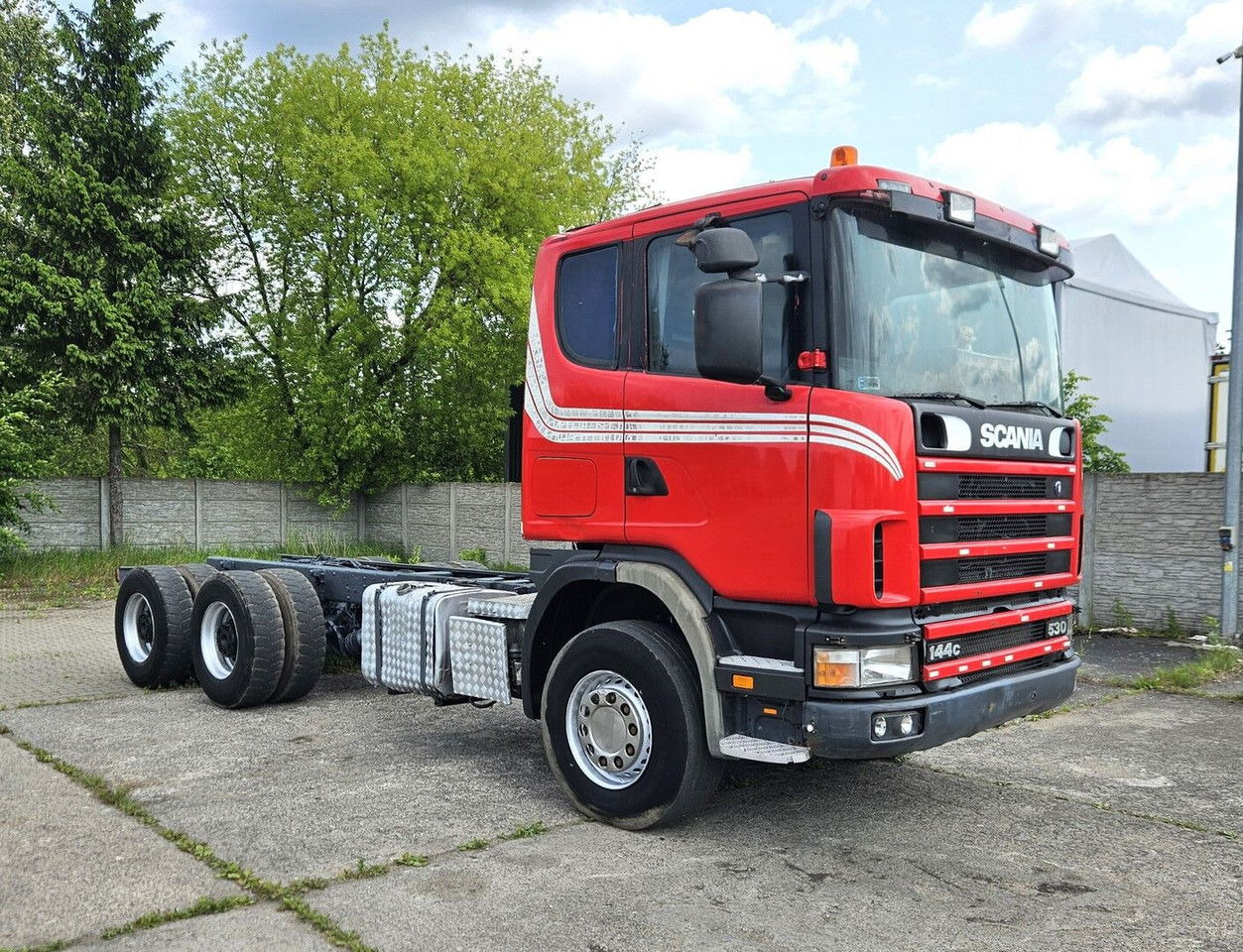 Scania 144 530 6X4 Manual Pump AND Injectros - Full Sprin G - Camião chassi: foto 2 Scania 144 530 6X4 Manual Pump AND Injectros - Full Sprin G - Camião chassi: foto 2