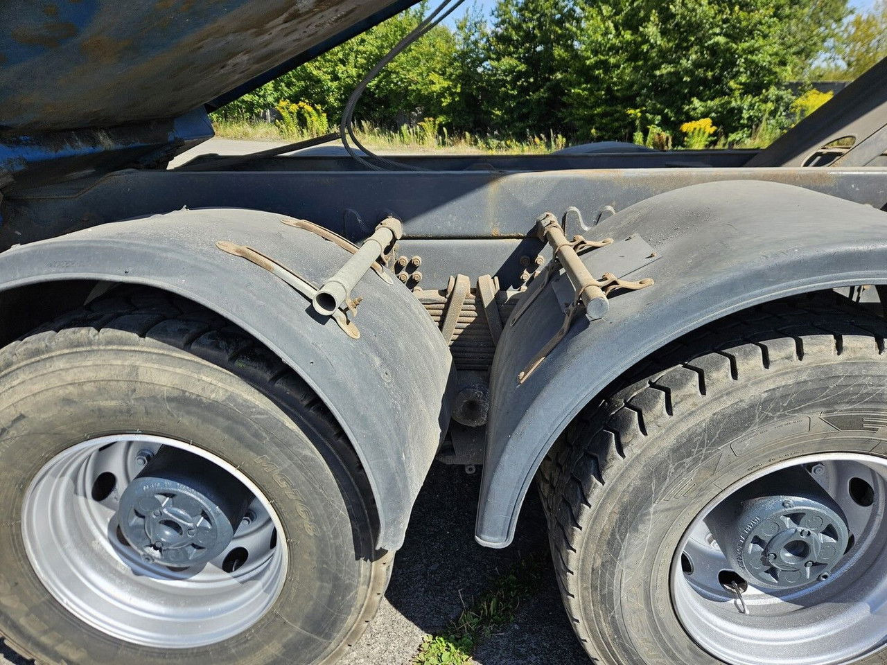 Camião basculante Scania R420 8x4 - Tipper - full spring - 2007 year: foto 16 Camião basculante Scania R420 8x4 - Tipper - full spring - 2007 year: foto 16