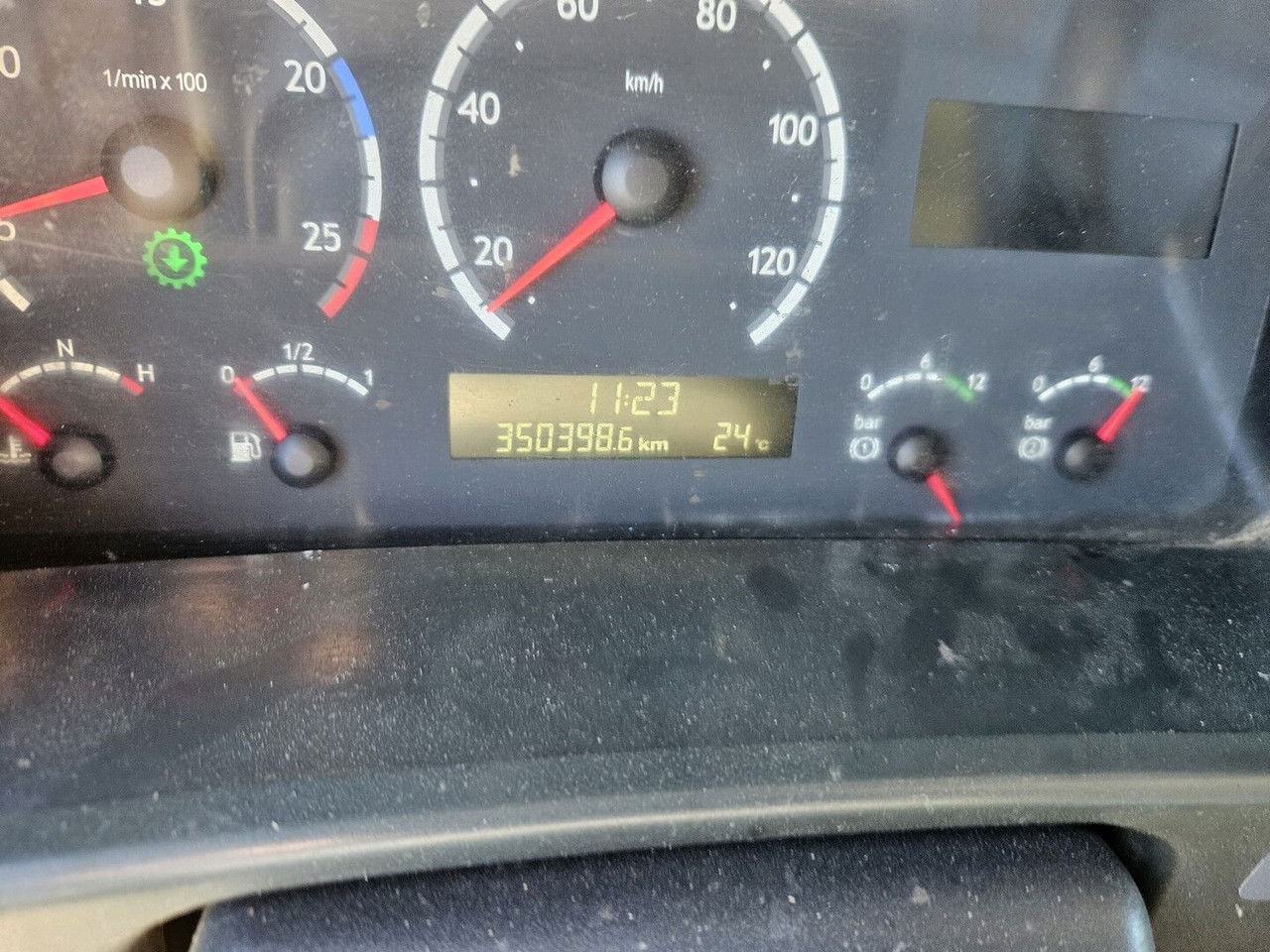 Camião basculante Scania R420 8x4 - Tipper - full spring - 2007 year: foto 20 Camião basculante Scania R420 8x4 - Tipper - full spring - 2007 year: foto 20